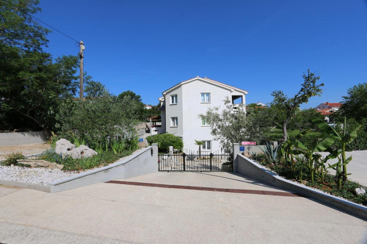 Apartments Mirjana Šilo Dış mekan fotoğraf